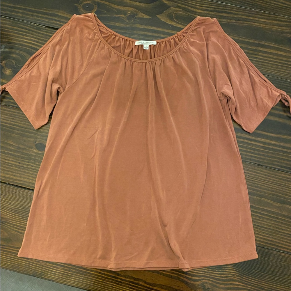 Green Envelope Terracotta Blouse with Short Sleeves